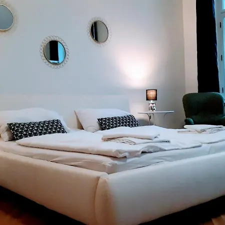 Spacious In The Historic Center