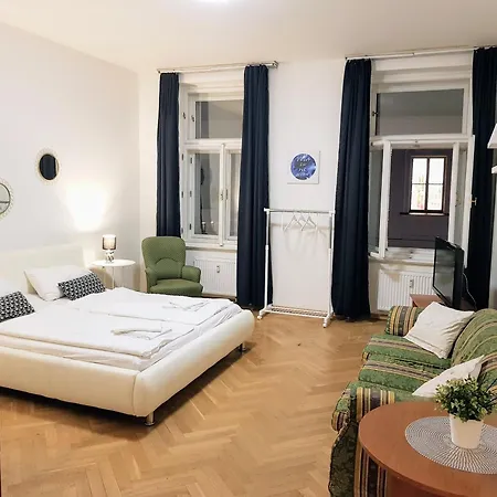 Spacious In The Historic Center Appartement Praag