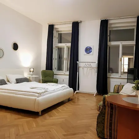 Spacious In The Historic Center Appartement Praag