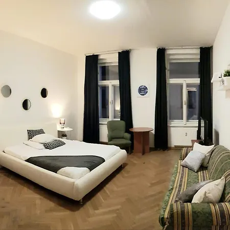 Spacious In The Historic Center * Praag
